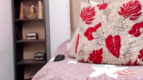 Snapshot of dalia_2 chatting on January 23, 12:14 am Ren online show from January 23, 12:14 am