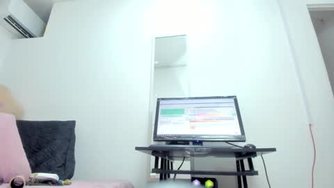 Snapshot of dalia_2 chatting on February 5, 10:55 pm Ren online show from February 5, 10:55 pm