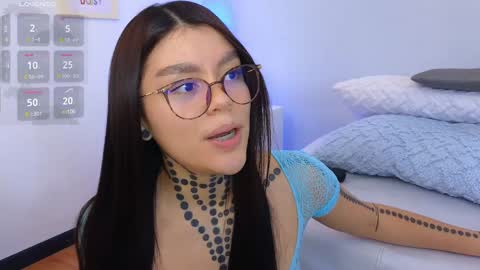 Snapshot of daliapunkt chatting on February 9, 1:23 am Dalia online show from February 9, 1:23 am
