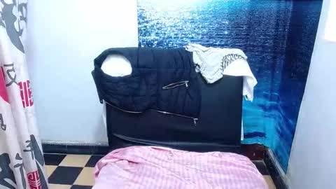 Snapshot of dalilah_pervertt chatting on October 15, 7:38 pm Dalilah online show from October 15, 7:38 pm