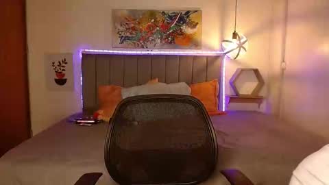 Snapshot of damian_n_lissa chatting on January 6, 7:45 pm lissa online show from January 6, 7:45 pm