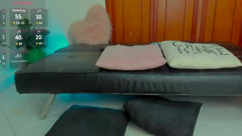 Snapshot of damn_fantasy chatting on February 14, 2:07 am Kary-- independent model Schedule 0530am-1000am colombian time online show from February 14, 2:07 am