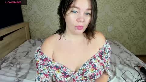 danajhonson online show from January 2, 2:43 am