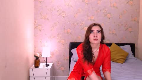 D A N A online show from February 17, 6:24 am