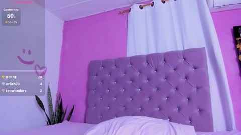 Daniela Brown online show from November 3, 1:42 am