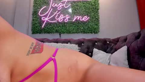 Dani online show from February 17, 8:41 pm