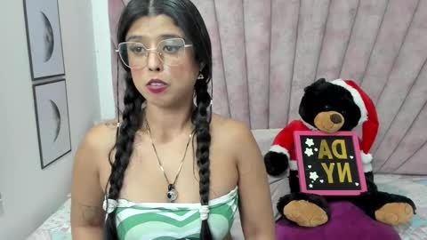 DaniiBelluci  online show from December 20, 5:33 am