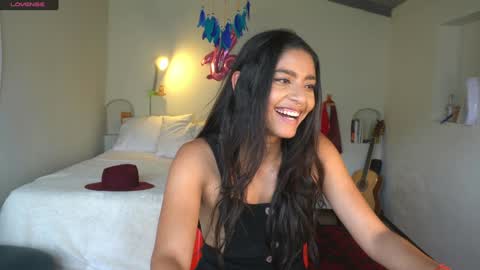 Snapshot of daniisla chatting on January 19, 6:43 pm danalle .. online show from January 19, 6:43 pm