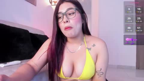 danna_adams1 online show from October 17, 5:49 pm