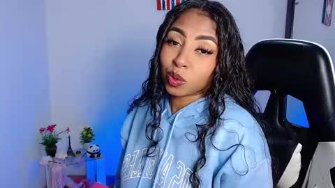 Danna online show from February 12, 8:06 am