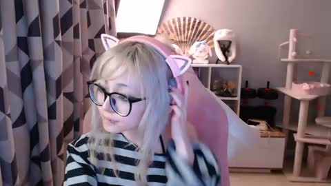 danyelleeyermann online show from July 2, 1:39 pm