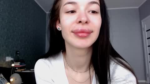 Daphne Darkthorn online show from January 9, 10:41 am