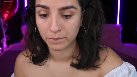 Snapshot of daphne_moss chatting on February 13, 1:59 pm Agatha online show from February 13, 1:59 pm