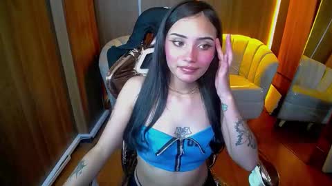 daphne_nicole_b online show from March 4, 1:28 pm