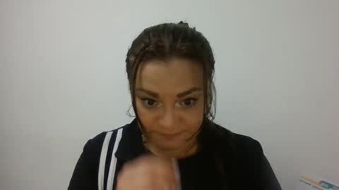 dapnne online show from November 19, 7:36 pm