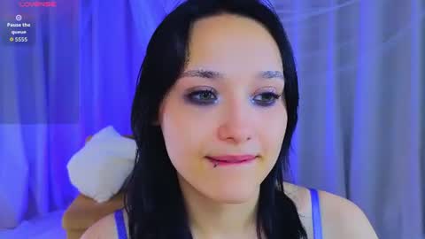 Darcy online show from June 18, 1:40 am