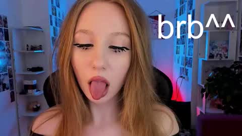 Daria Tate online show from March 7, 2:46 pm