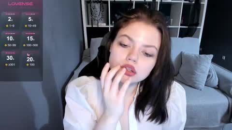 Dari the it woman online show from December 28, 10:02 pm