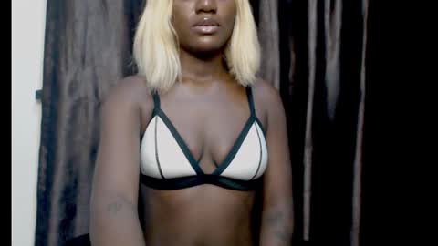 sexygal online show from September 21, 7:45 pm