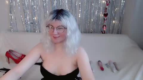 Kelly online show from October 11, 8:08 am