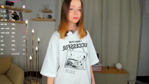 Elizabeth online show from December 4, 7:14 pm