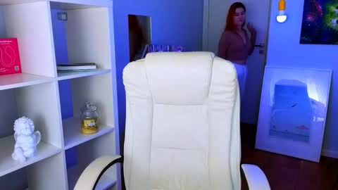 darkmoon____ online show from December 22, 4:10 pm