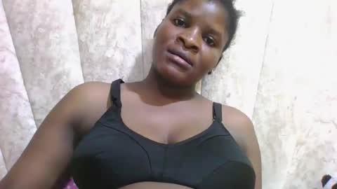 SHANICE online show from April 11, 7:39 pm