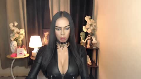 HAPPY BIRTHDAY MISTRESS MADRIANA online show from February 1, 10:05 am