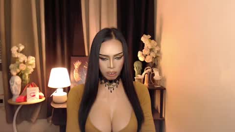 HAPPY BIRTHDAY MISTRESS MADRIANA online show from February 5, 11:55 am