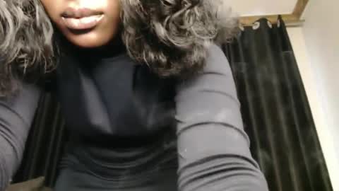 darktanqueen online show from November 24, 4:03 am