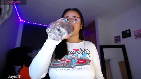  Dayis  online show from February 20, 2:54 am