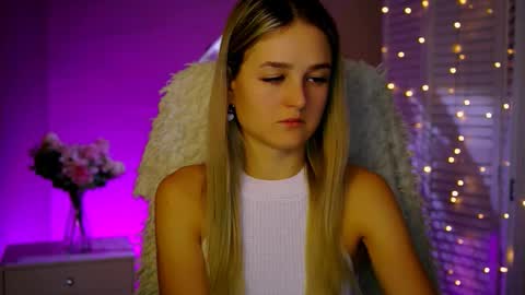 Debora online show from November 20, 8:04 am