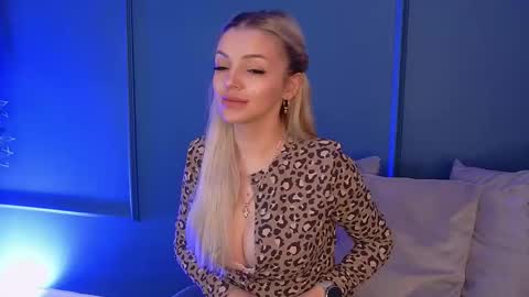 DeeaVIP online show from February 23, 6:03 am