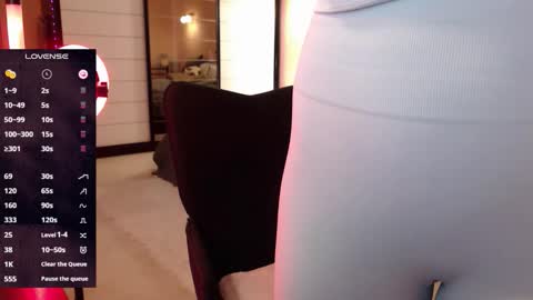 Nicole online show from February 23, 9:42 am