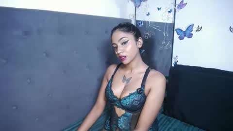 Delilah Blaze online show from December 15, 5:40 pm