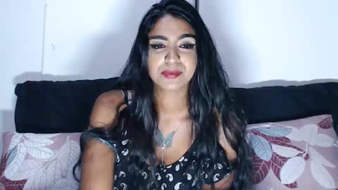 Snapshot of delilah_blazee chatting on January 23, 5:52 pm Delilah Blaze online show from January 23, 5:52 pm
