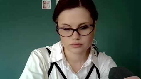 dellacrush_ online show from February 24, 10:35 am