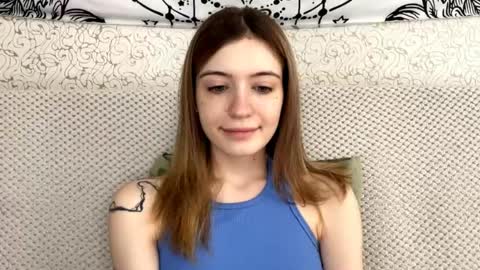 Sia online show from April 21, 6:31 am