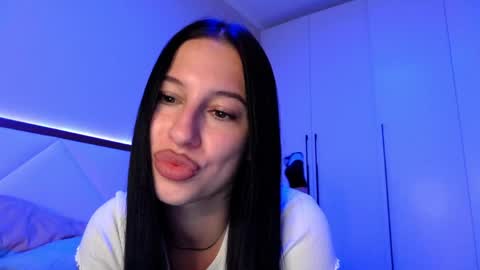 delly_love online show from June 3, 7:19 pm