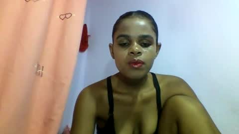 delphine online show from March 26, 3:58 pm