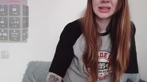 Snapshot of demiamour chatting on October 12, 10:17 am Demi. not your babybabebb and other shit online show from October 12, 10:17 am