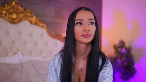 denisedevilles online show from January 22, 8:40 am