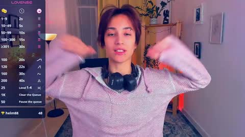 Unfortunately Denise has discontinued her work but I hope you will be excited about the new cool girl Jia online show from January 4, 9:31 pm
