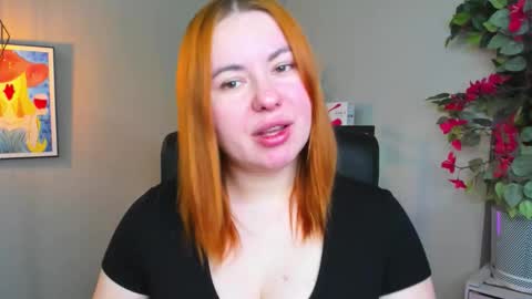 LAYLA online show from March 18, 7:46 am