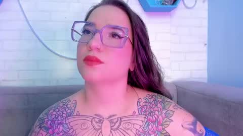 Deva Blue online show from March 6, 3:35 am