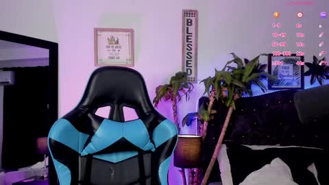 PaulaInsta  paulacastellanos 1Pvt open online show from February 5, 4:27 am