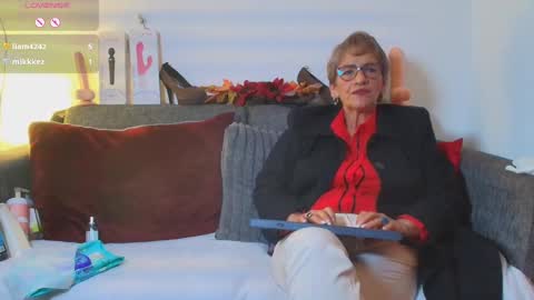 Devora online show from November 22, 2:47 am