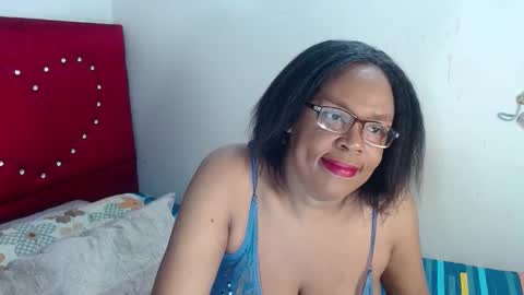 Devora.. online show from November 18, 10:38 am