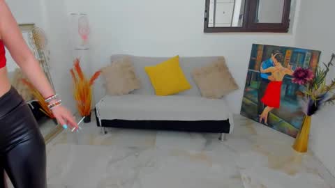 Deya online show from March 21, 6:24 pm