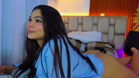 Snapshot of diamond_canela chatting on September 23, 3:04 am diamond_canela online show from September 23, 3:04 am